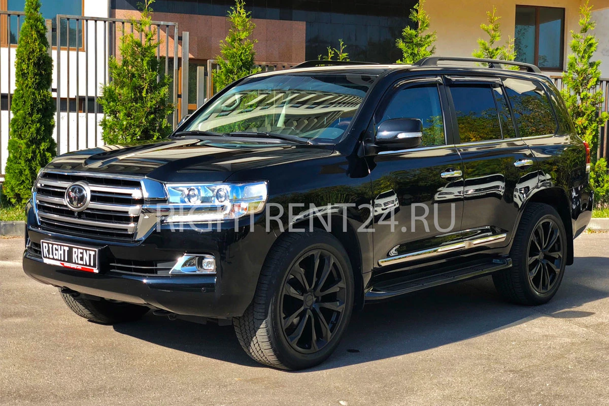 Аренда Toyota Land Cruiser 200 2017 черный с водителем в Москве, цена от  2500 р/ч