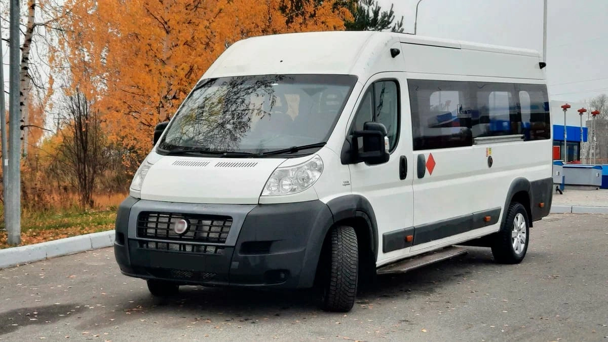 Аренда микроавтобуса Fiat Ducato 2014 белый 8 мест с водителем в Москве,  цена от 900 р/ч