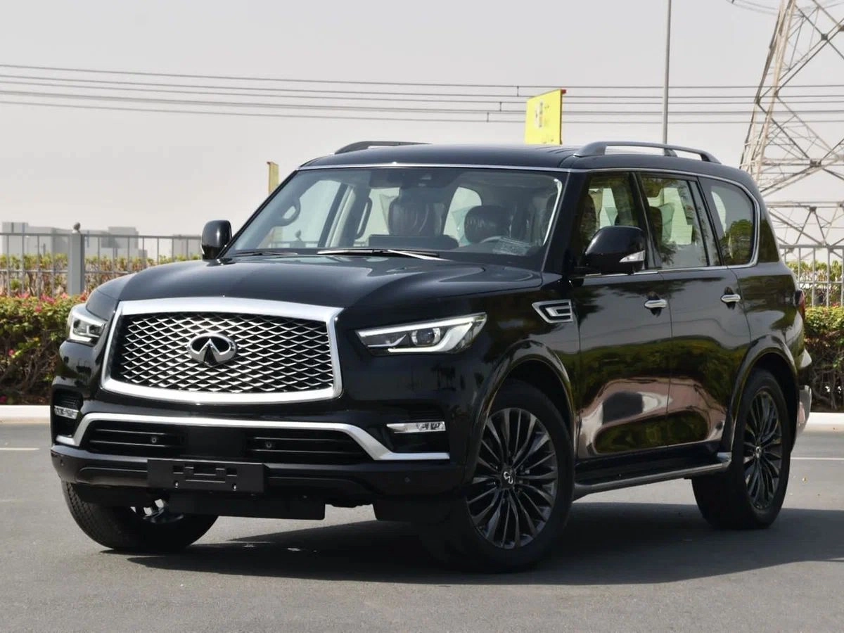 Аренда Infiniti QX80 I Рестайлинг 3 черный с водителем в Москве, цена от  2300 р/ч