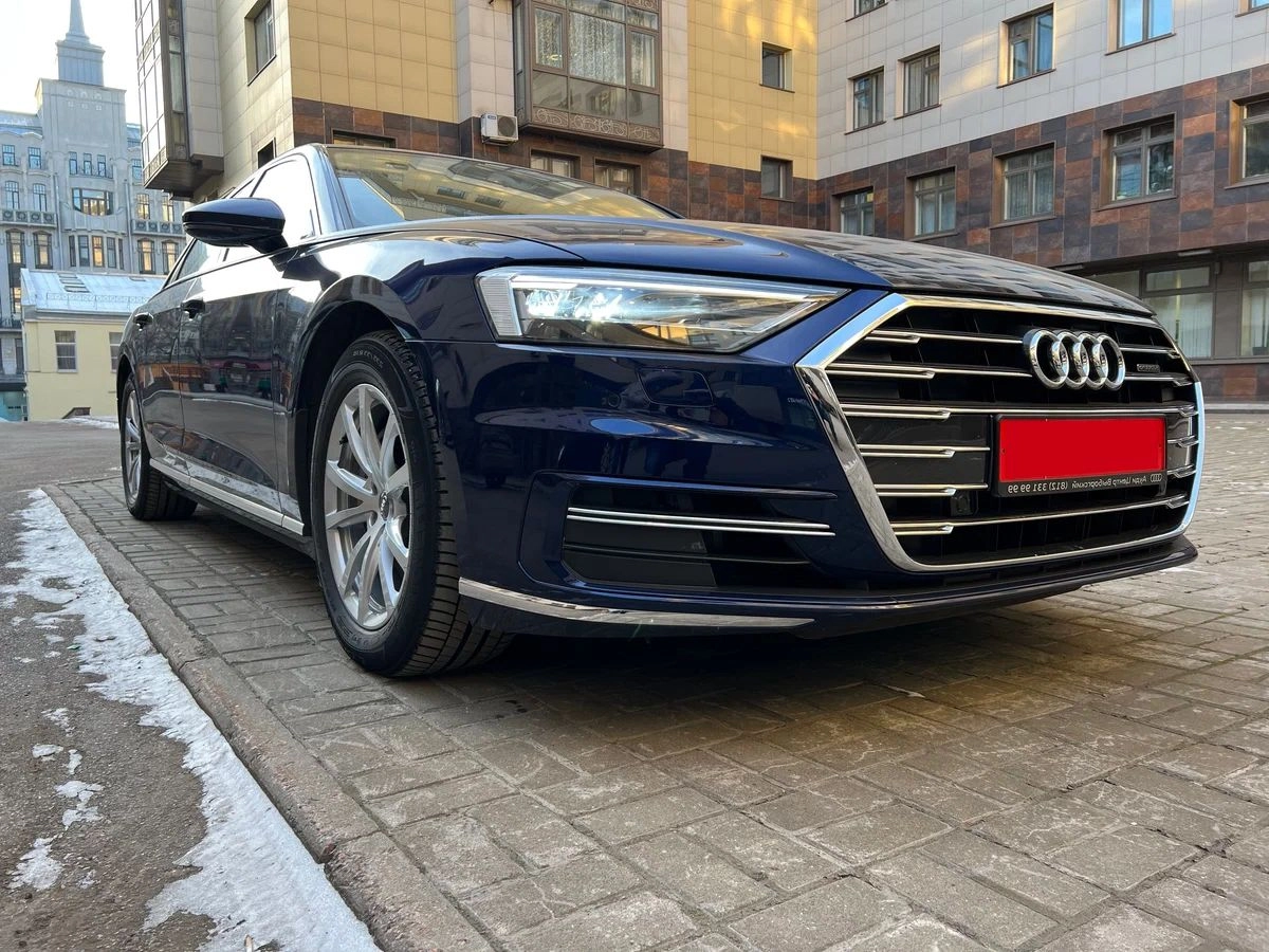 Аренда Audi A8 IV (D5) 2021 синяя с водителем в Москве, цена от 2500 р/ч