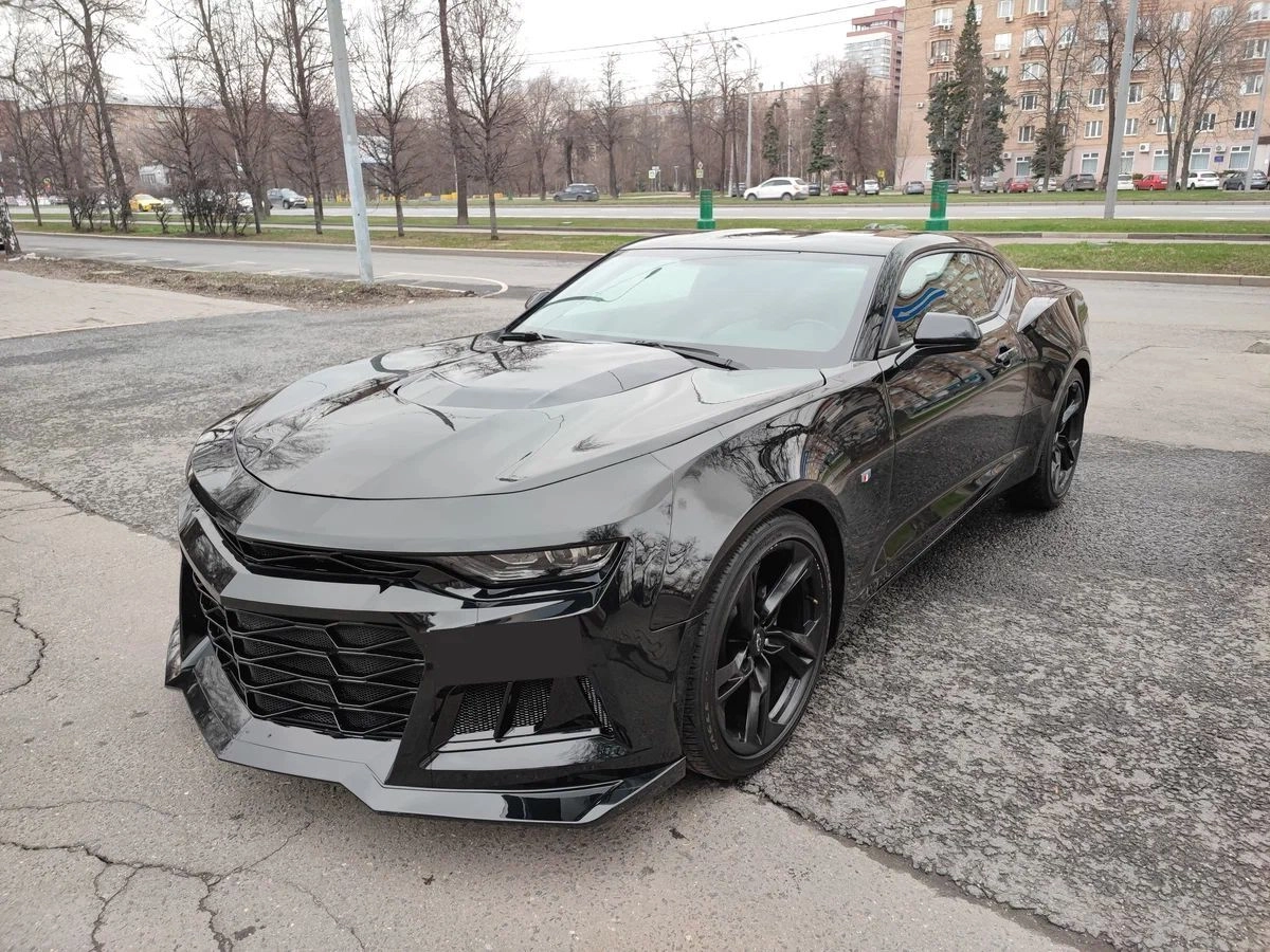 Аренда Chevrolet Camaro VI Рестайлинг 2020 черный с водителем в Москве,  цена от 2000 р/ч