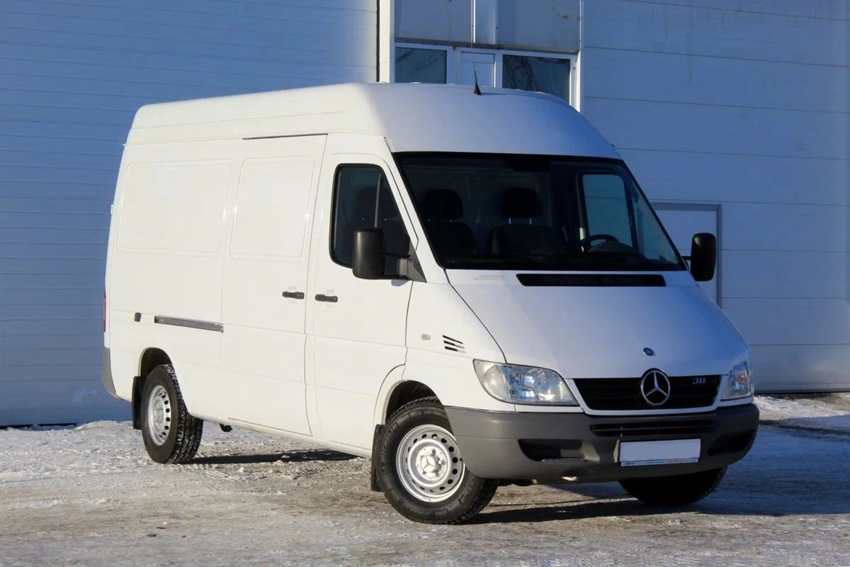 Аренда Mercedes-Benz Sprinter фургон белый 2018 с водителем в Москве, цена  от 1000 р/ч