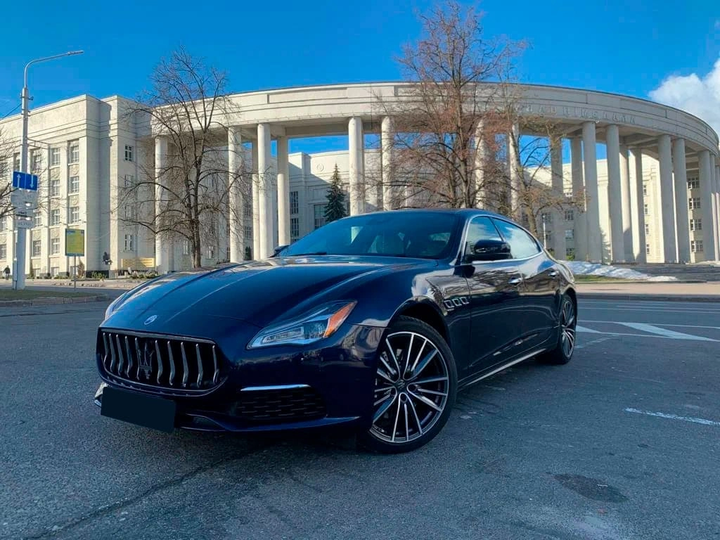 Аренда Maserati Quattroporte S VI Рестайлинг 2019 синий с водителем в  Москве, цена от 3000 р/ч