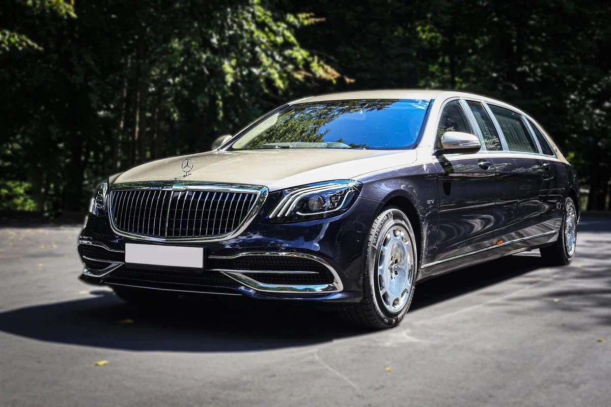 Аренда Mercedes-Benz Maybach S650 Pullman Рестайлинг 2019 с водителем в  Москве, цена от 10000 р/ч