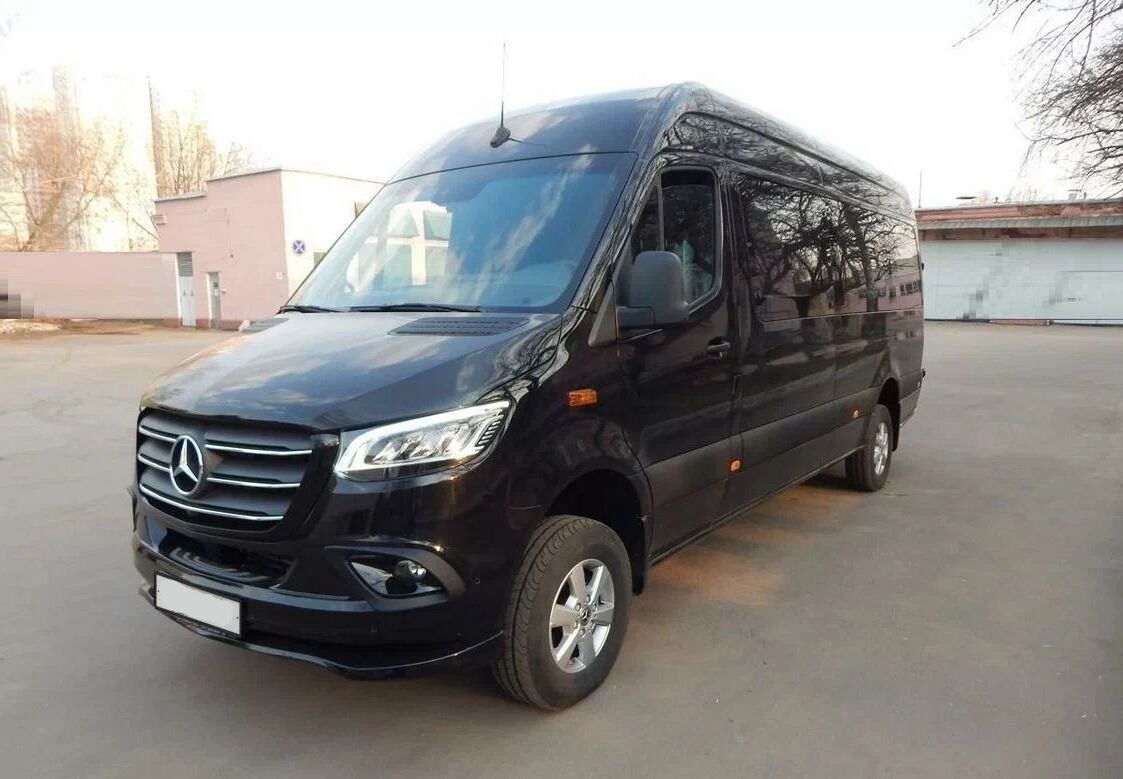 Аренда микроавтобусов Mercedes-Benz Sprinter VIP VS30 2023 черный 7 мест с  водителем в Москве, цена от 5000 р/ч