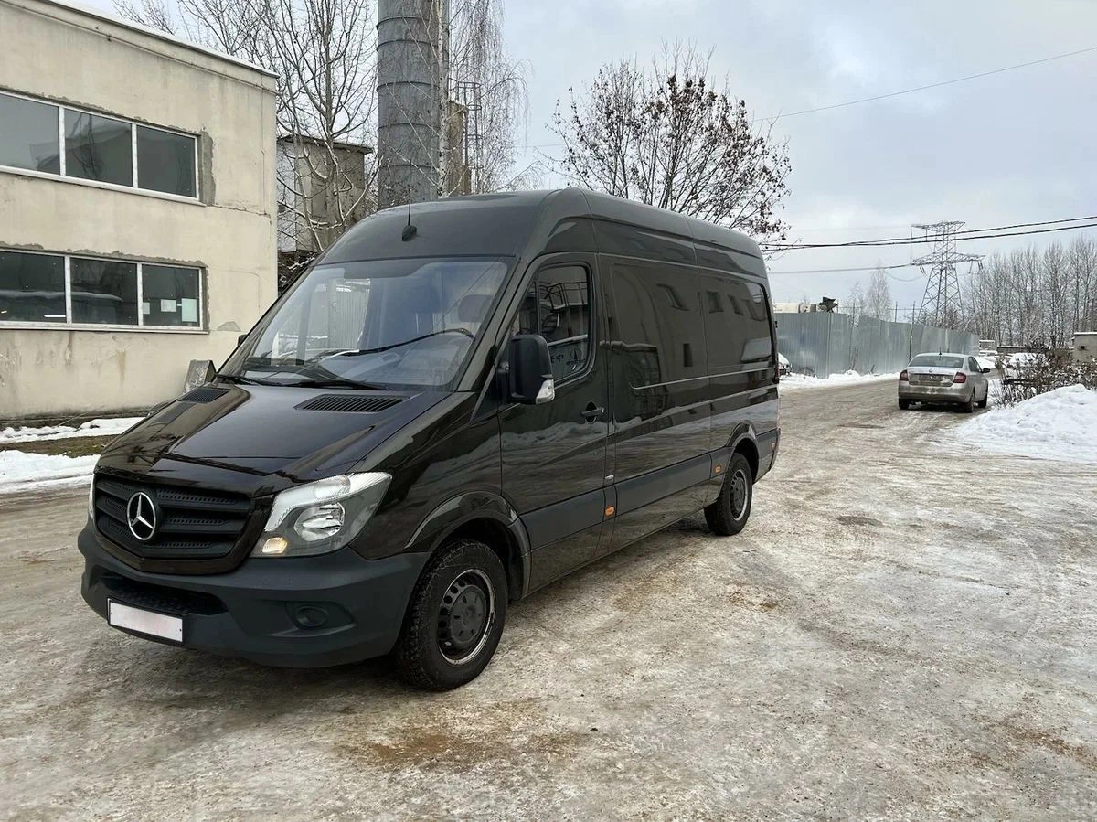 Аренда Mercedes-Benz Sprinter фургон черный 2017 с водителем в Москве, цена  от 1000 р/ч