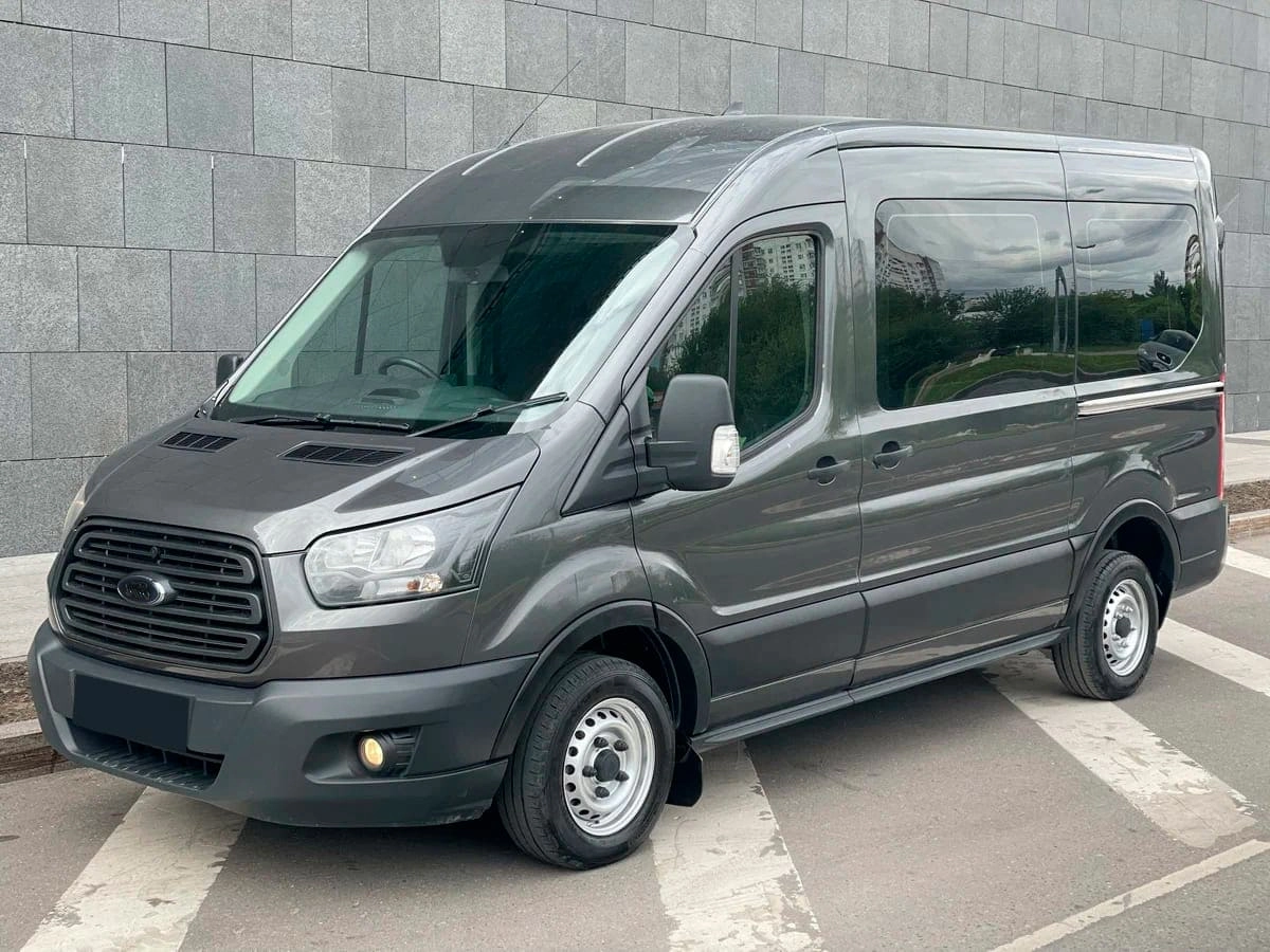 Аренда микроавтобуса Ford Transit 2020 серый 8 мест с водителем в Москве,  цена от 1500 р/ч