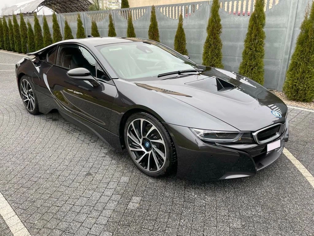 Аренда BMW i8 I черный с водителем в Москве, цена от 2500 р/ч