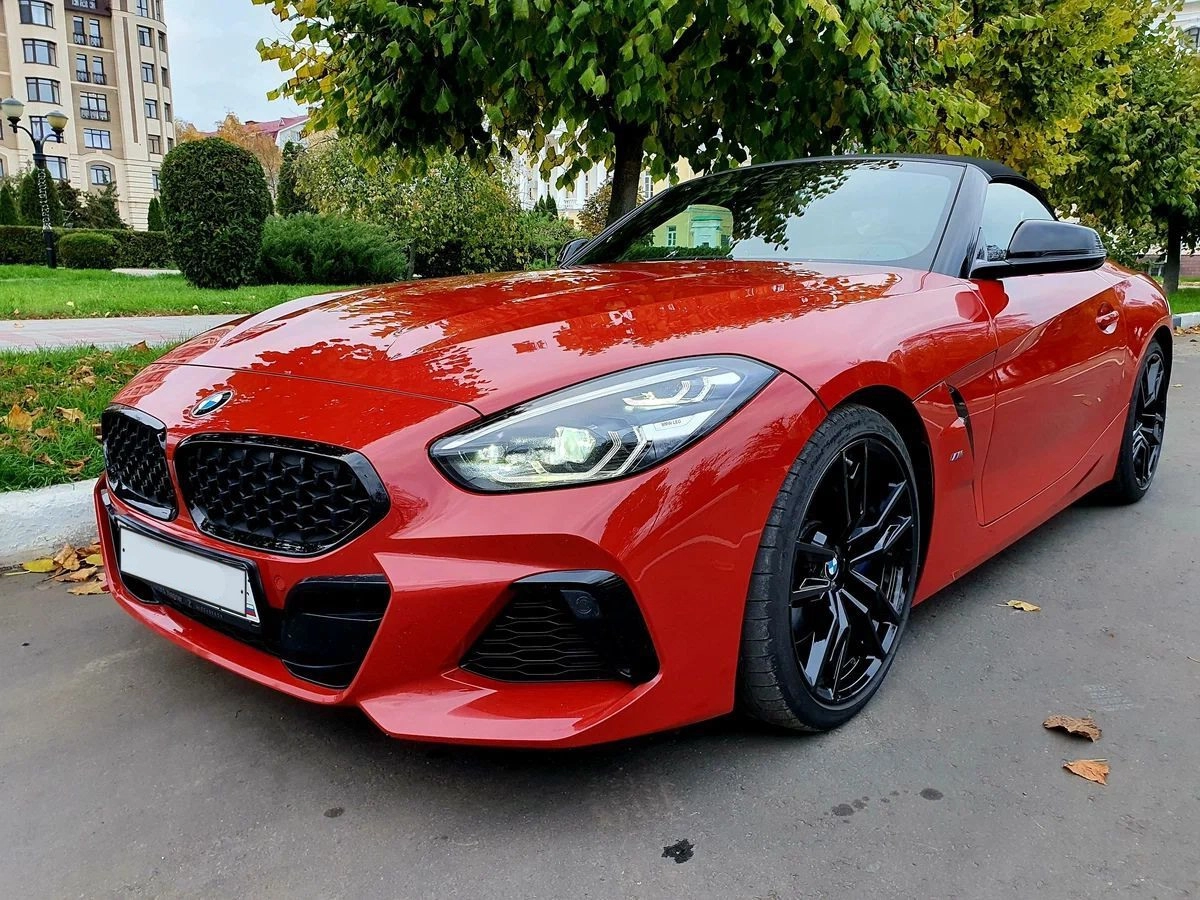 Аренда BMW Z4 M40i III (G29) красный с водителем в Москве, цена от 3000 р/ч