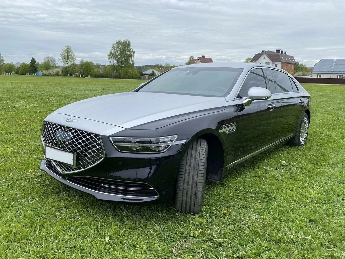 Аренда Genesis G90 Limousine I Рестайлинг 2022 черный с водителем в Москве,  цена от 3000 р/ч