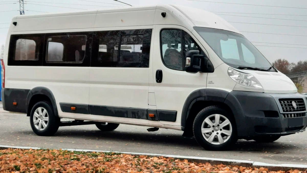 Аренда микроавтобуса Fiat Ducato 2014 белый 8 мест с водителем в Москве,  цена от 900 р/ч