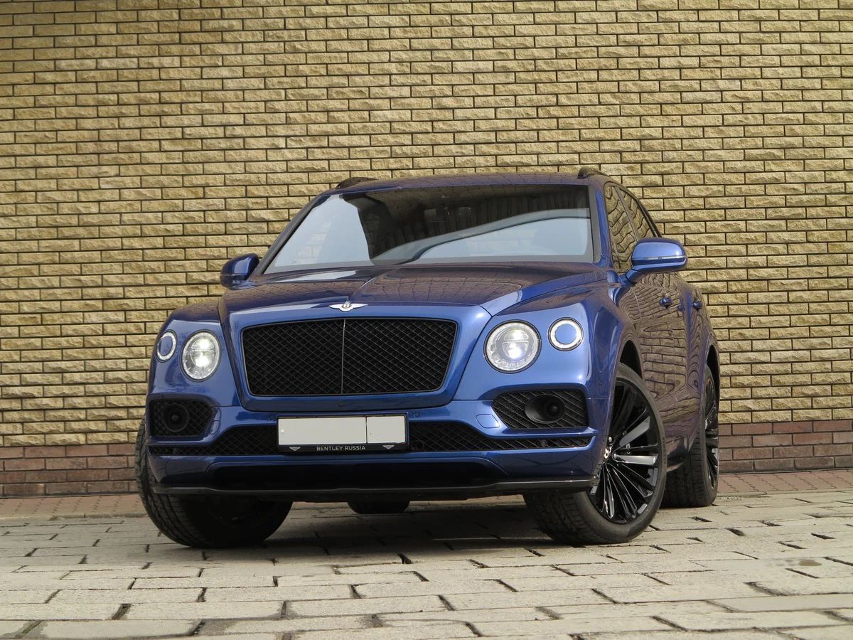 Аренда Bentley Bentayga Speed 2020 синий с водителем в Москве, цена от 25000  р/ч